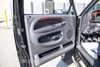 1999 Dodge Ram 3500 Extended Cab Long Bed DRW - miniatura 32