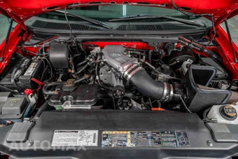 1999 Ford F-150 SVT Lightning Regular Cab Medium Bed - miniatura 10
