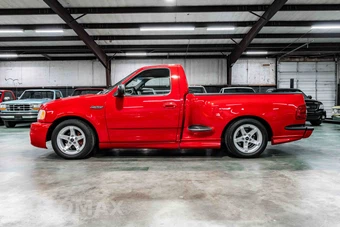 1999 Ford F-150 SVT Lightning Regular Cab Medium Bed - miniatura 2