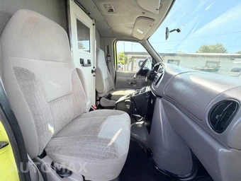 1999 Ford Super Duty E-350 Recreational Van 138.0" WB - miniatura 14