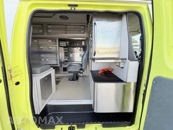 1999 Ford Super Duty E-350 Recreational Van 138.0" WB - miniatura 19
