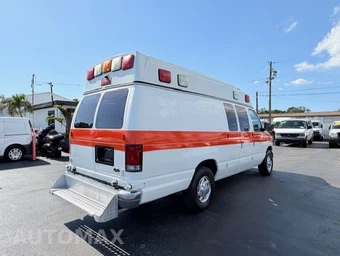 1999 Ford Super Duty E-350 Recreational Van 138.0" WB - miniatura 5