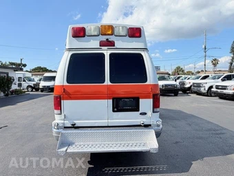 1999 Ford Super Duty E-350 Recreational Van 138.0" WB - miniatura 6