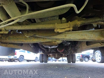 1999 Ford Super Duty F-350 Cab Chassis XL Regular Cab DRW - miniatura 17