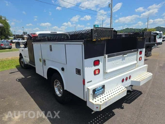 1999 Ford Super Duty F-350 Cab Chassis XL Regular Cab DRW - miniatura 2