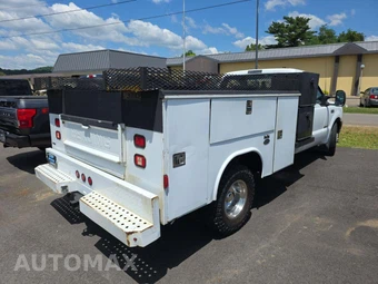 1999 Ford Super Duty F-350 Cab Chassis XL Regular Cab DRW - miniatura 3