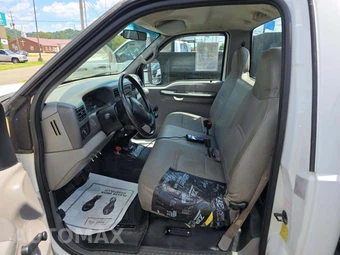 1999 Ford Super Duty F-350 Cab Chassis XL Regular Cab DRW - miniatura 6
