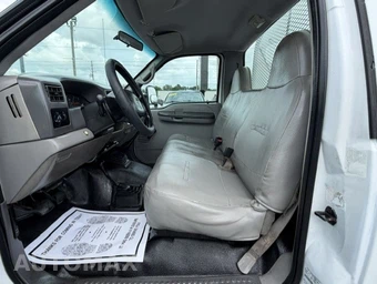 1999 Ford Super Duty F-350 Cab Chassis XL Regular Cab DRW - miniatura 13