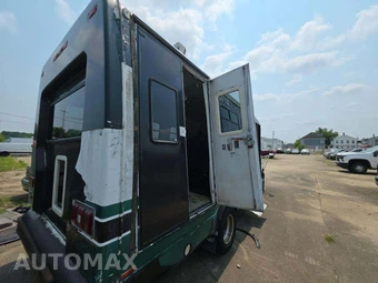 1999 Ford Super Duty RV Cutaway DRW - miniatura 3