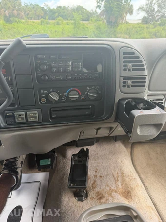 1999 GMC Yukon – miniatura 12