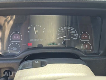 1999 Jeep Cherokee SE – miniatura 12