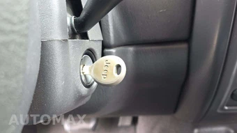 1999 Jeep Cherokee SE – miniatura 18