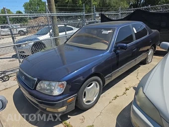 1999 Lexus LS 400