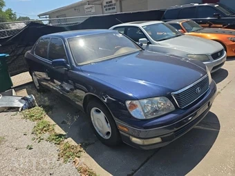 1999 Lexus LS 400 – miniatura 3