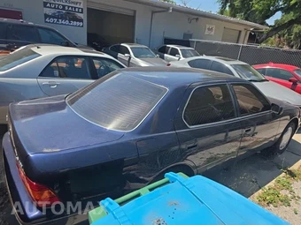 1999 Lexus LS 400 – miniatura 4