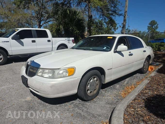 1999 Lincoln Town Car Signature — samochód z USA z aukcji Manheim, oferta Kup Teraz w AUTOMAX