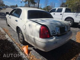 1999 Lincoln Town Car Signature - miniatura 4
