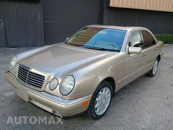 1999 Mercedes-Benz E 320 Sedan — samochód z USA z aukcji Manheim, oferta Kup Teraz w AUTOMAX