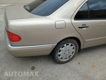 1999 Mercedes-Benz E 320 Sedan – miniatura 17