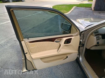 1999 Mercedes-Benz E 320 Sedan – miniatura 23