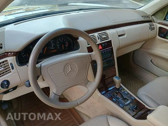 1999 Mercedes-Benz E 320 Sedan – miniatura 27