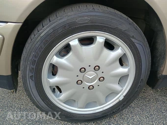 1999 Mercedes-Benz E 320 Sedan – miniatura 58