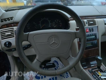 1999 Mercedes-Benz E 430 Sedan – miniatura 16