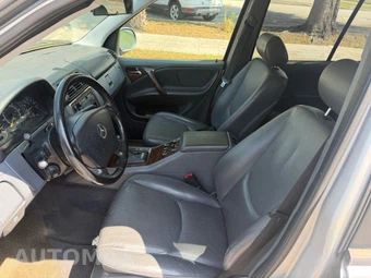 1999 Mercedes-Benz ML 320 – miniatura 11