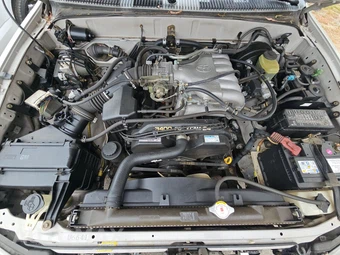 1999 Toyota 4Runner SR5 – miniatura 16