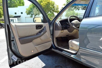1999 Toyota Avalon XLS w/Bucket Seats - miniatura 16