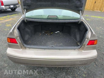 1999 Toyota Camry CE – miniatura 11