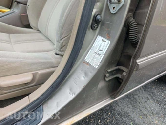 1999 Toyota Camry CE – miniatura 19