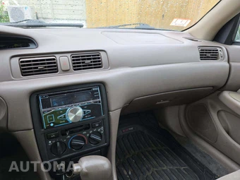 1999 Toyota Camry CE – miniatura 7