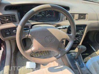 1999 Toyota Camry CE - miniatura 10