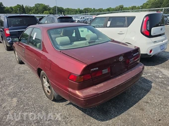 1999 Toyota Camry CE - miniatura 6