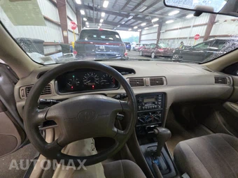 1999 Toyota Camry LE – miniatura 11