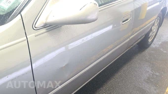 1999 Toyota Camry LE – miniatura 33