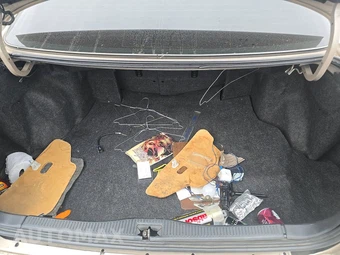 1999 Toyota Camry LE – miniatura 16