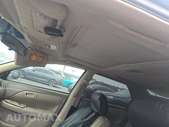 1999 Toyota Camry LE – miniatura 18