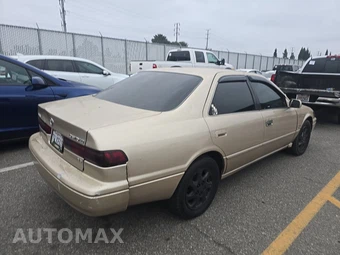 1999 Toyota Camry LE – miniatura 4