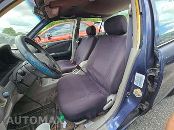 1999 Toyota Corolla LE - miniatura 6