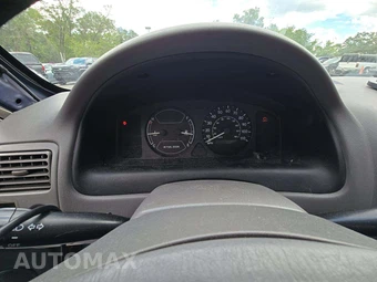 1999 Toyota Corolla LE - miniatura 9