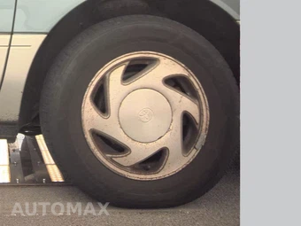 1999 Toyota Sienna LE 114.2" WB – miniatura 10