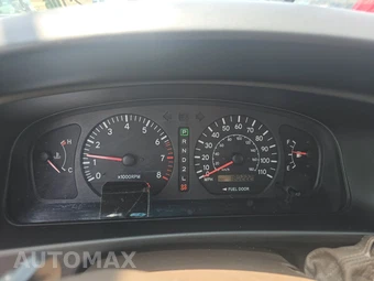 1999 Toyota Sienna LE 114.2" WB – miniatura 18