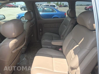 1999 Toyota Sienna LE 114.2" WB – miniatura 19