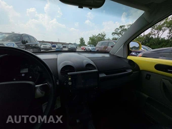 1999 Volkswagen New Beetle GLS – miniatura 10