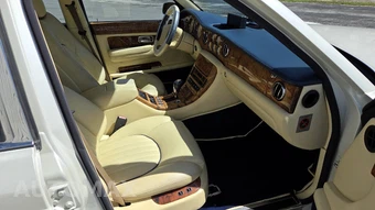 2000 Bentley Arnage Red Label - miniatura 36