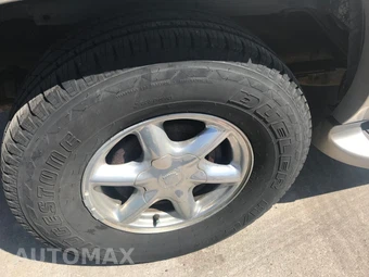 2000 Cadillac Escalade – miniatura 10