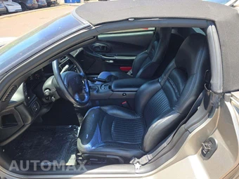 2000 Chevrolet Corvette Convertible 1SA - miniatura 6
