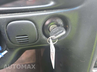 2000 Chevrolet Corvette Coupe 1SA – miniatura 8